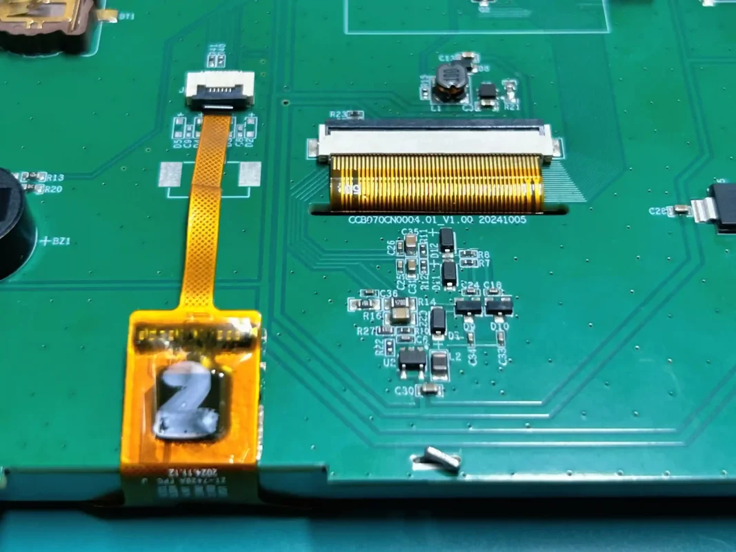 Ribbon cable and connectors on a TFT LCD interface PCB